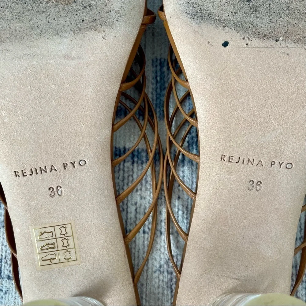 Regina Pyo “Zoe” Brown Leather Lucite Heel Sandals Sz 36
